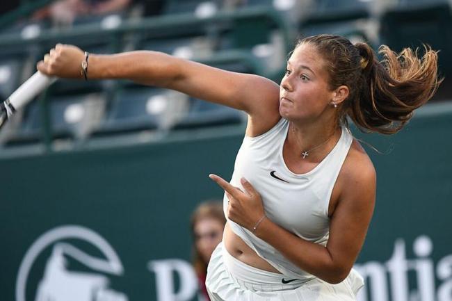 多名球员发 多名球员发