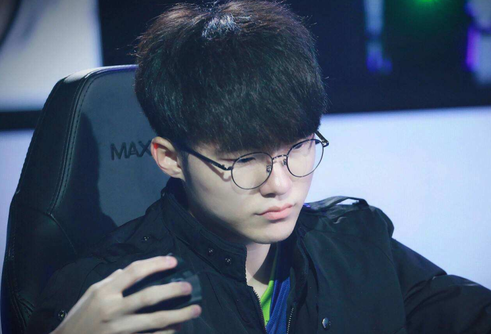 球员奥尔莫 球员奥尔莫